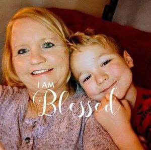 Meet your Posher, Regina